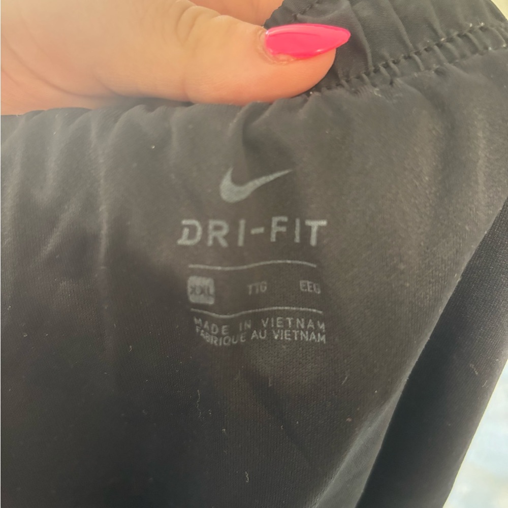 NIKE Running Short - Picture 2 of 2